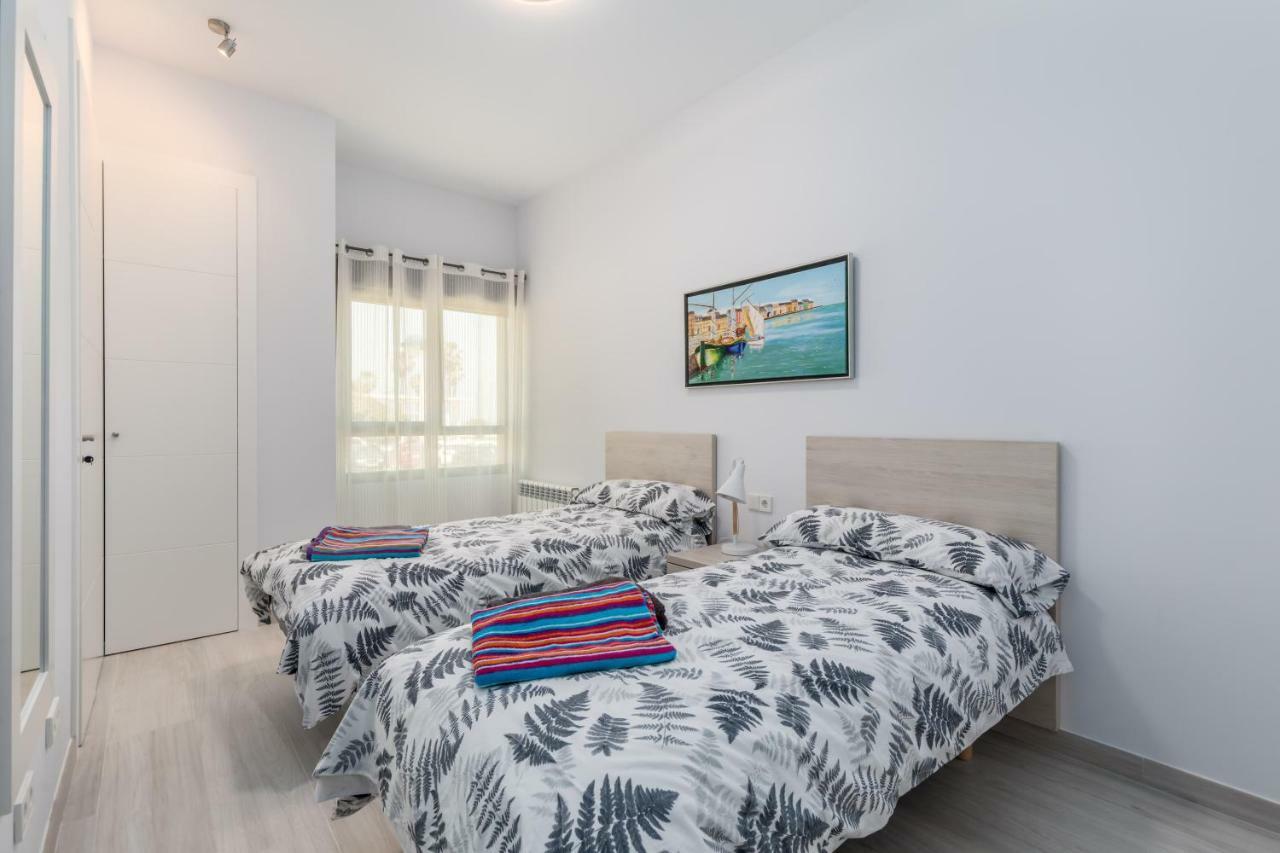 Luxury Beach Front Apartment With Pool Valencia Kültér fotó