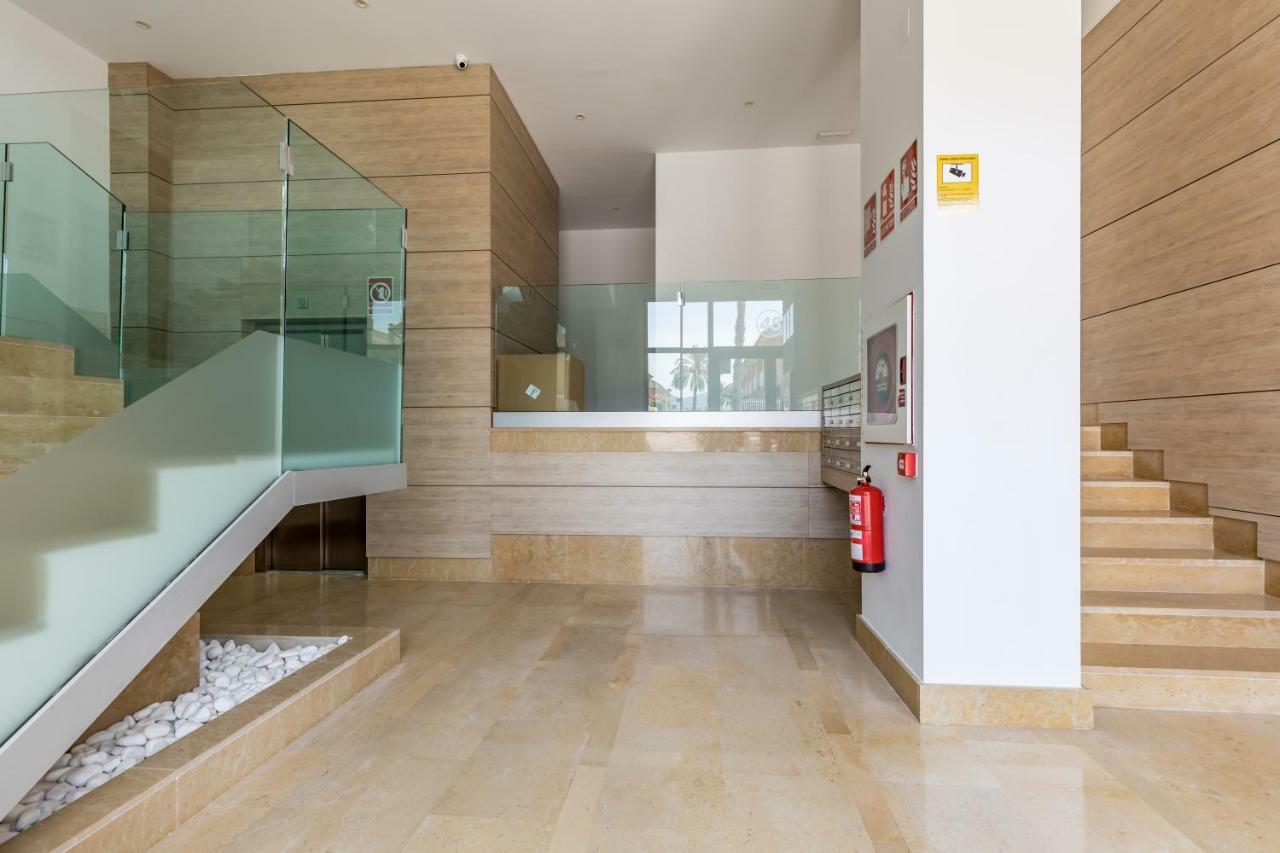 Luxury Beach Front Apartment With Pool Valencia Kültér fotó