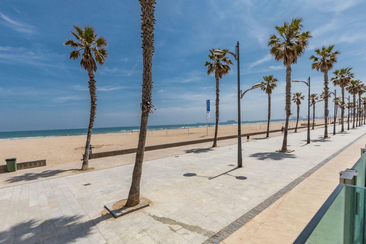 Luxury Beach Front Apartment With Pool Valencia Kültér fotó