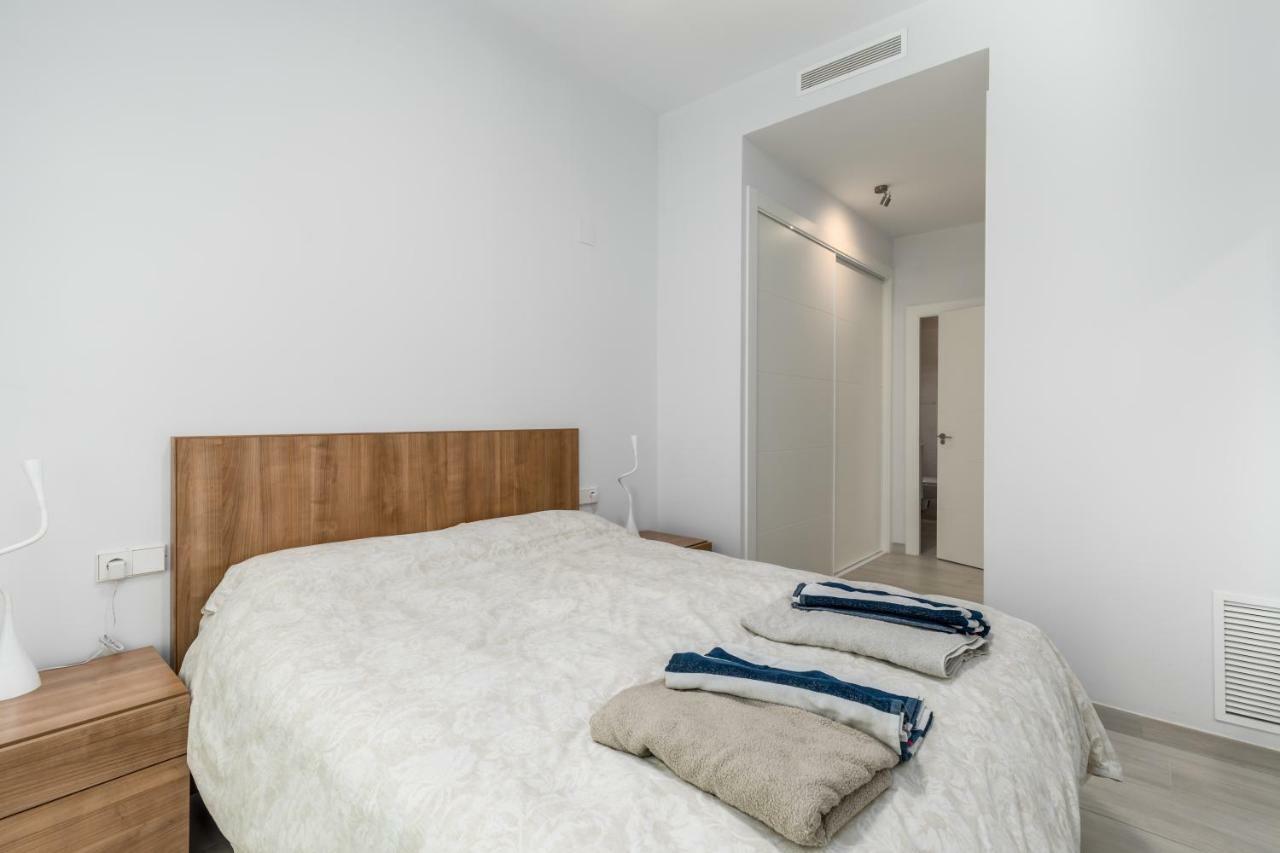 Luxury Beach Front Apartment With Pool Valencia Kültér fotó